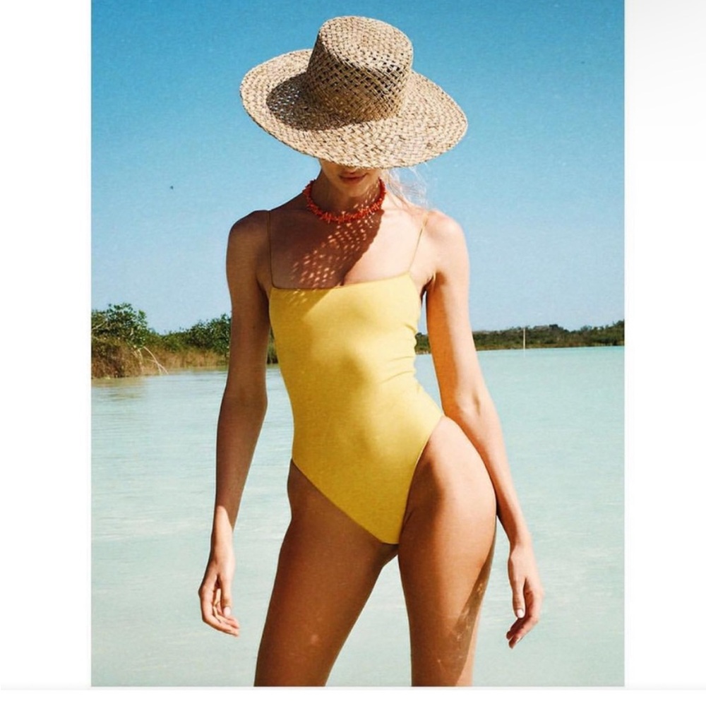 Tropic of c Sculpting one piece in yellow